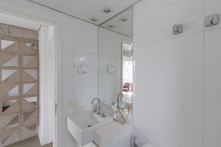 Apartamento para alugar com 170m², 2 quartos e 1 vaga Apartamento para alugar com 170m², 2 quartos e 1 vagaBanheiro