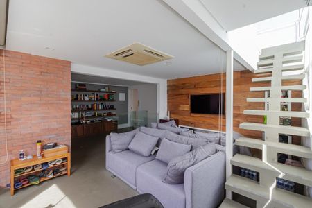 Apartamento para alugar com 170m², 2 quartos e 1 vaga Apartamento para alugar com 170m², 2 quartos e 1 vagaSala de Tv