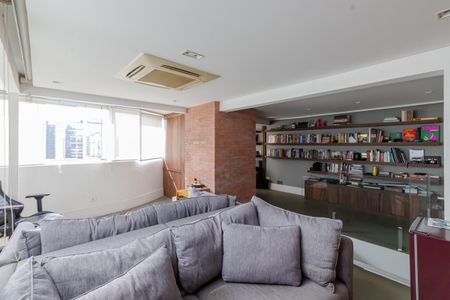 Apartamento para alugar com 170m², 2 quartos e 1 vaga Apartamento para alugar com 170m², 2 quartos e 1 vagaSala de Tv