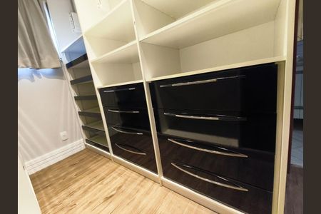 Apartamento para alugar com 139m², 3 quartos e 2 vagasQuarto