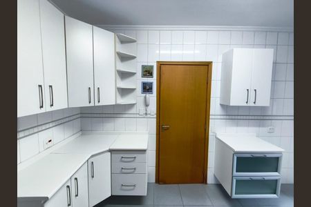 Apartamento para alugar com 139m², 3 quartos e 2 vagasCozinha