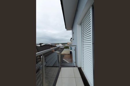 Casa de condomínio para alugar com 200m², 4 quartos e 4 vagas