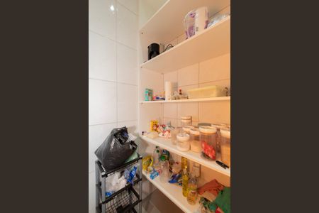 Casa de condomínio para alugar com 200m², 4 quartos e 4 vagas