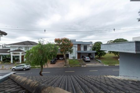 Casa de condomínio para alugar com 200m², 4 quartos e 4 vagas