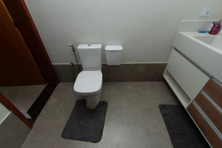 Casa de condomínio para alugar com 200m², 4 quartos e 4 vagas