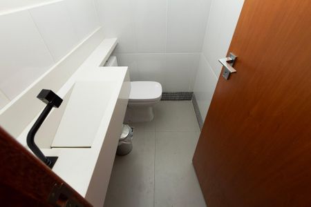Casa de condomínio para alugar com 200m², 4 quartos e 4 vagas