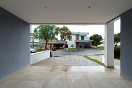 Casa de condomínio para alugar com 200m², 4 quartos e 4 vagas
