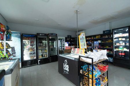 Casa de condomínio para alugar com 200m², 4 quartos e 4 vagas