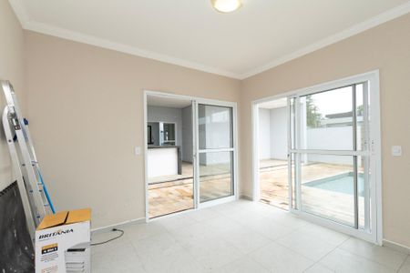 Casa de condomínio para alugar com 200m², 4 quartos e 4 vagas