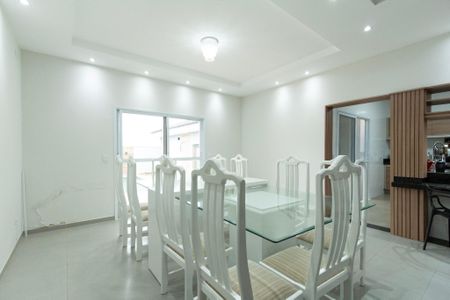 Casa de condomínio para alugar com 200m², 4 quartos e 4 vagas
