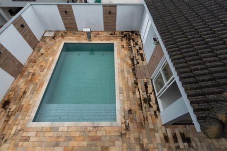 Casa de condomínio para alugar com 200m², 4 quartos e 4 vagas