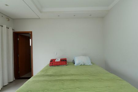 Casa de condomínio para alugar com 200m², 4 quartos e 4 vagas