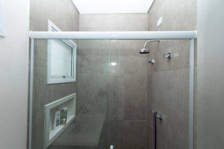 Casa de condomínio para alugar com 200m², 4 quartos e 4 vagas
