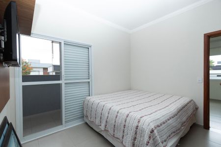 Casa de condomínio para alugar com 200m², 4 quartos e 4 vagas
