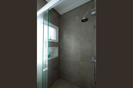 Casa de condomínio para alugar com 200m², 4 quartos e 4 vagas