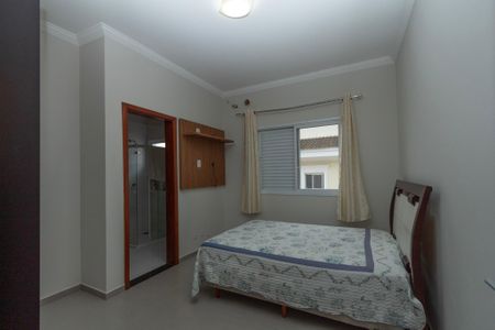 Casa de condomínio para alugar com 200m², 4 quartos e 4 vagas
