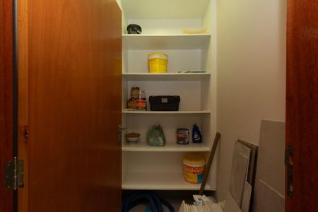 Casa de condomínio para alugar com 200m², 4 quartos e 4 vagas