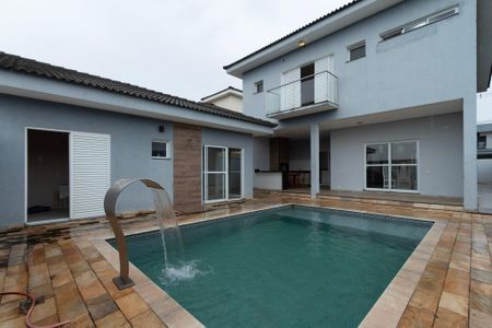 Casa de condomínio para alugar com 200m², 4 quartos e 4 vagas