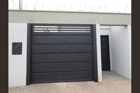 Casa para alugar com 70m², 2 quartos e 1 vagaFachada