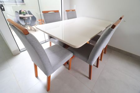 Sala de casa para alugar com 2 quartos, 70m² em Flamboyant, Uberlândia