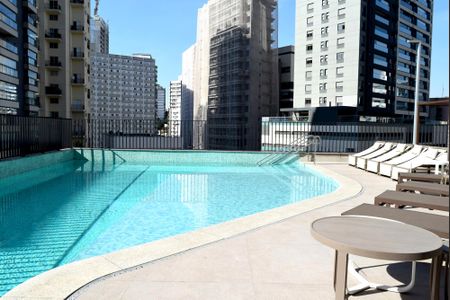 Studio para alugar com 29m², 1 quarto e sem vagaPiscina