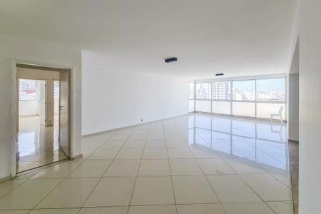Apartamento à venda com 170m², 3 quartos e 2 vagas Apartamento à venda com 170m², 3 quartos e 2 vagasSala