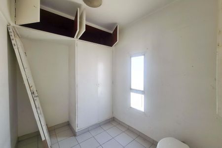 Apartamento à venda com 170m², 3 quartos e 2 vagas Apartamento à venda com 170m², 3 quartos e 2 vagasÁrea de Serviço