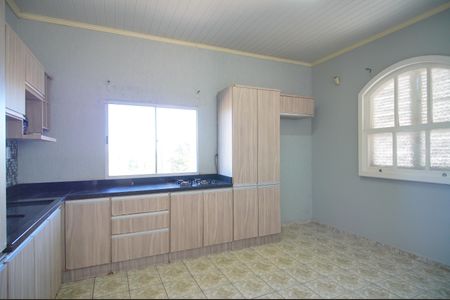 Casa para alugar com 80m², 2 quartos e 1 vagaCozinha
