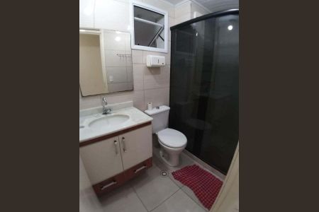 Apartamento à venda com 57m², 2 quartos e 1 vaga Apartamento à venda com 57m², 2 quartos e 1 vagaBanheiro