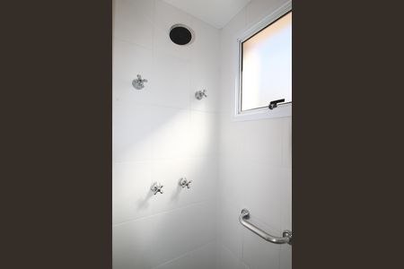 Banheiro de kitnet/studio para alugar com 1 quarto, 30m² em Vila Olímpia, São Paulo