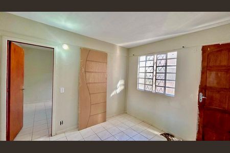 Sala de apartamento para alugar com 2 quartos, 50m² em Parque Maria Helena, Guarulhos