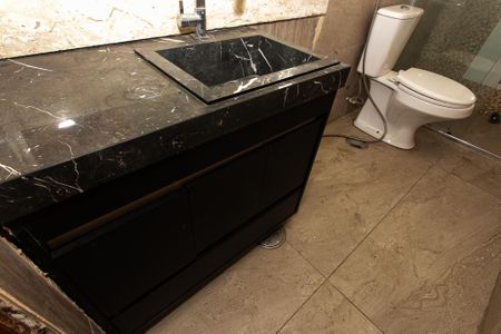 Apartamento para alugar com 60m², 2 quartos e 1 vaga Apartamento para alugar com 60m², 2 quartos e 1 vagaBanheiro