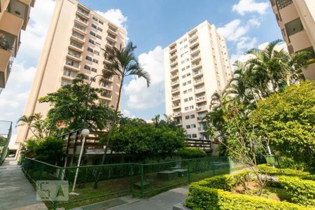 Apartamento para alugar com 60m², 2 quartos e 1 vaga Apartamento para alugar com 60m², 2 quartos e 1 vagaFachada