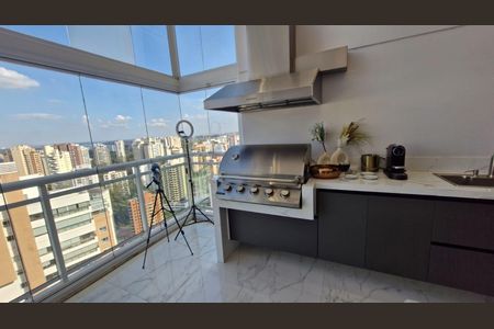 Casa de condomínio à venda com 330m², 4 quartos e 4 vagas Casa de condomínio à venda com 330m², 4 quartos e 4 vagasCozinha