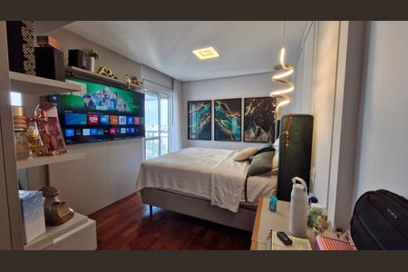Casa de condomínio à venda com 330m², 4 quartos e 4 vagas Casa de condomínio à venda com 330m², 4 quartos e 4 vagasQuarto