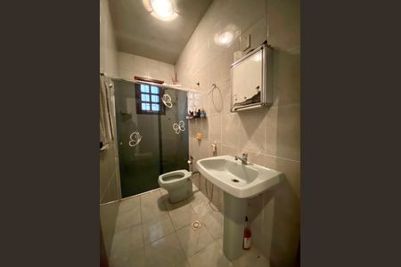 Casa para alugar com 300m², 3 quartos e 2 vagasBanheiro