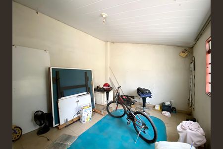 Casa para alugar com 300m², 3 quartos e 2 vagasQuarto externo