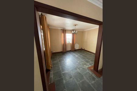 Casa à venda com 5 quartos, 290m² em Mirandópolis, São Paulo