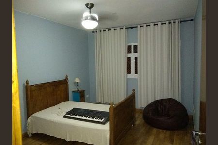 Casa à venda com 250m², 5 quartos e 3 vagas