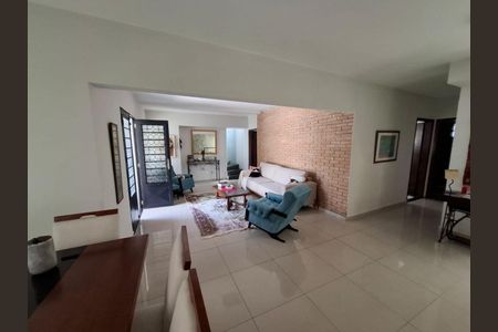 Casa à venda com 5 quartos, 250m² em Planalto Paulista, São Paulo