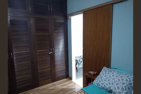 Casa à venda com 250m², 5 quartos e 3 vagas