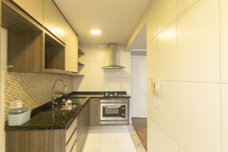 Apartamento para alugar com 54m², 2 quartos e 1 vaga Apartamento para alugar com 54m², 2 quartos e 1 vagaCozinha e Área de Serviço