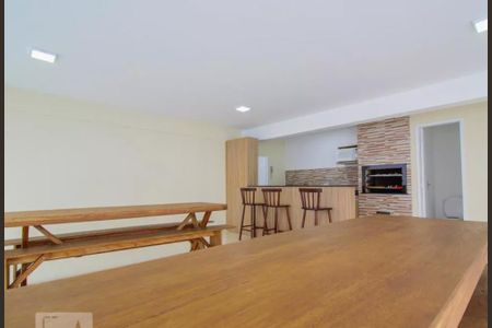 Apartamento para alugar com 54m², 2 quartos e 1 vaga Apartamento para alugar com 54m², 2 quartos e 1 vagaÁrea comum - Churrasqueira