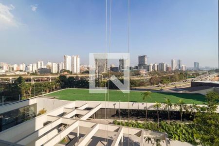 Apartamento à venda com 196m², 3 quartos e 3 vagas Apartamento à venda com 196m², 3 quartos e 3 vagasVista da Suíte 2