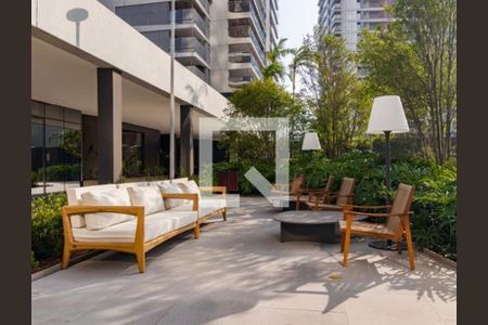 Apartamento à venda com 196m², 3 quartos e 3 vagas Apartamento à venda com 196m², 3 quartos e 3 vagasÁrea externa