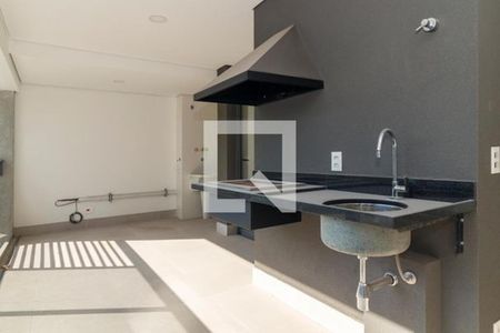 Apartamento à venda com 196m², 3 quartos e 3 vagas Apartamento à venda com 196m², 3 quartos e 3 vagasVaranda da Sala