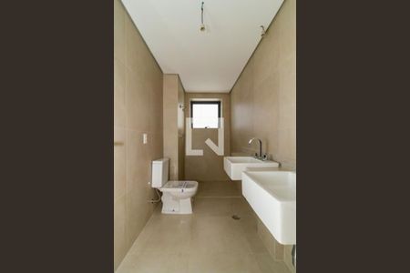Apartamento à venda com 196m², 3 quartos e 3 vagas Apartamento à venda com 196m², 3 quartos e 3 vagasBanheiro da Suíte 1