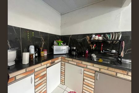 Casa à venda com 70m², 3 quartos e 2 vagas