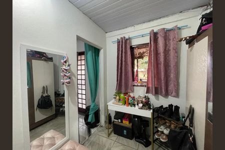 Casa à venda com 70m², 3 quartos e 2 vagas