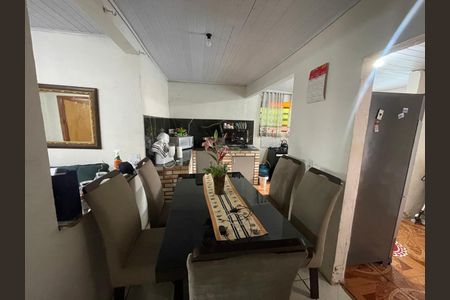 Casa à venda com 70m², 3 quartos e 2 vagas